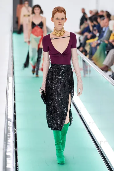 Look 40